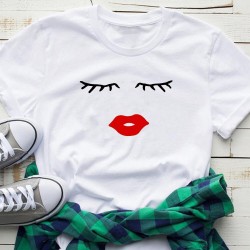 Trendy short sleeve t-shirt - eyelashes / red lipsBlouses & shirts