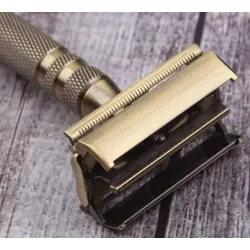 Manual razor - double-sided - long non-slip handle - quick blade replacement - brassShaving