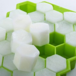 Silicone ice cube tray - honeycomb shaped - reusable - with removable lidBar supply