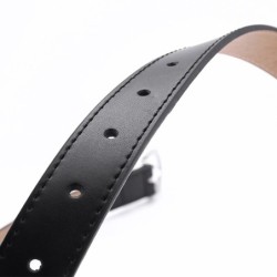Luxurious leather belt - with alloy buckleBelts
