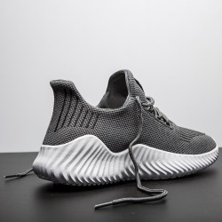 Sports running shoes - lace up sneakers - breathable mesh - lightweightRunning