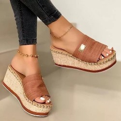 Fashionable high platform sandals - flip flopsSandals