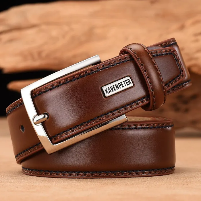 Elegant leather belt - with metal buckleBelts