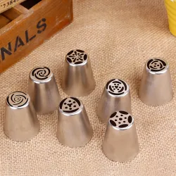 Pastry bag icing nozzles - cake decoration 7 piecesBakeware