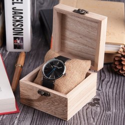 Elegant wooden quartz watch - unisexWatches